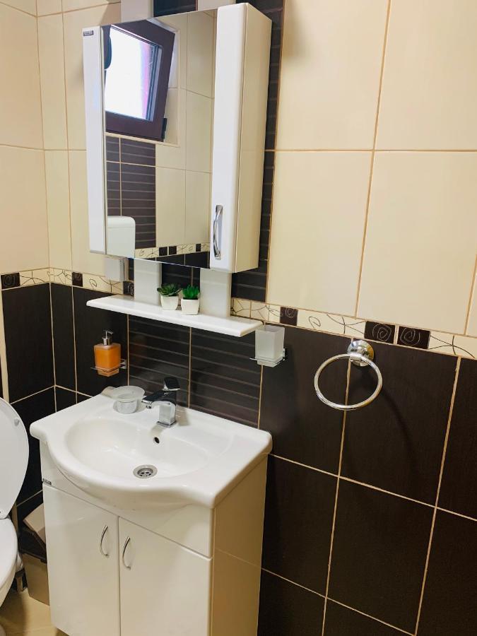 Gara 5 Apartment Котор Екстериор снимка