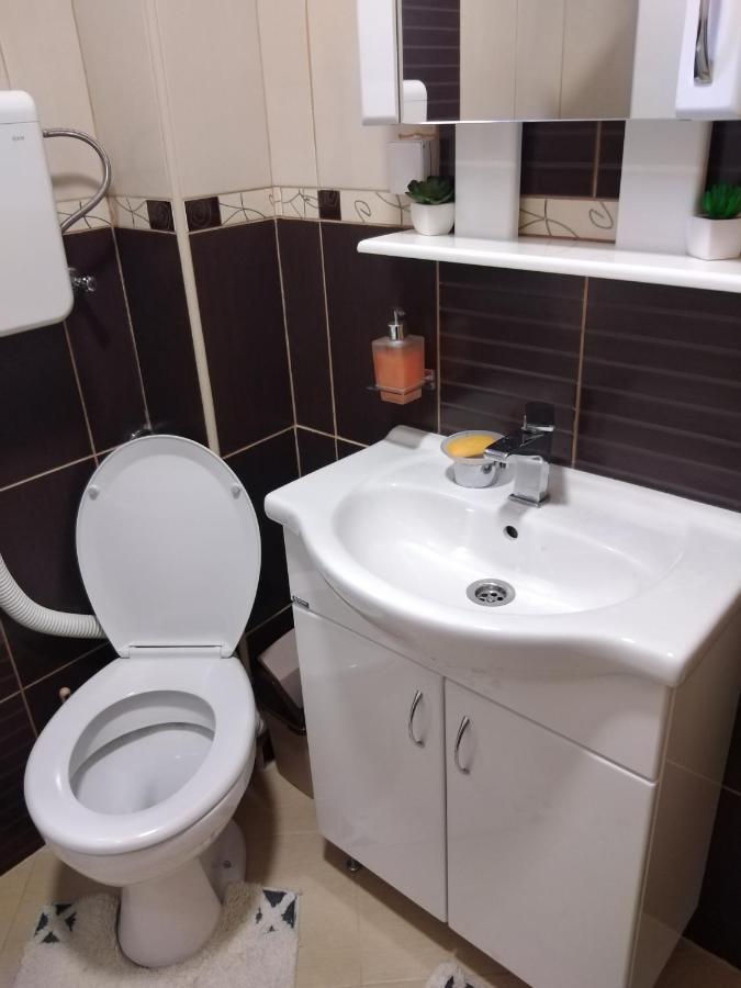 Gara 5 Apartment Котор Екстериор снимка